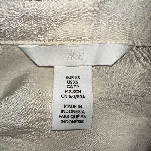 H&M Ivory Crinkle Textured Dressy Wrap Blouse XS | Clean Classy Minimalist Chic - Picture 6 of 8